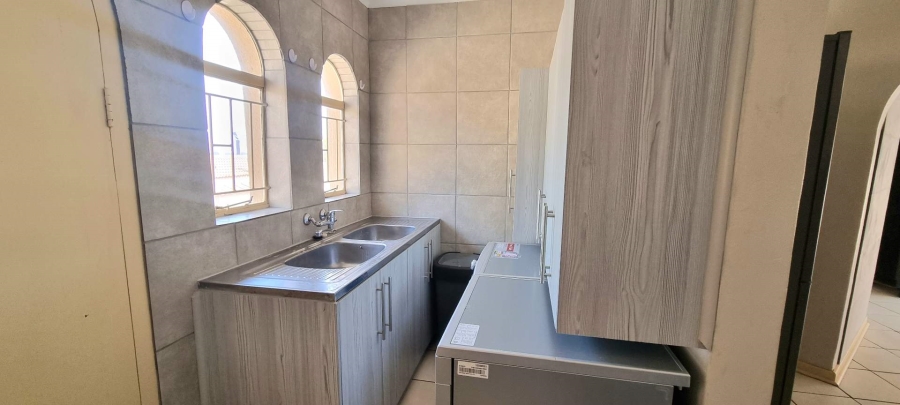 2 Bedroom Property for Sale in Heuwelsig Free State